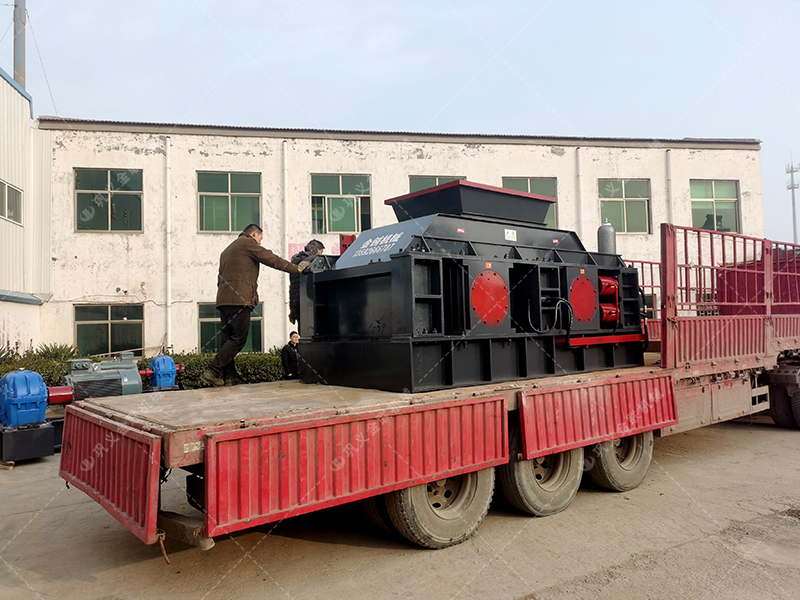 建筑用砂配置的液壓對輥制砂機多少錢一臺? 建筑用砂配置的液壓對輥制砂機多少錢一臺?