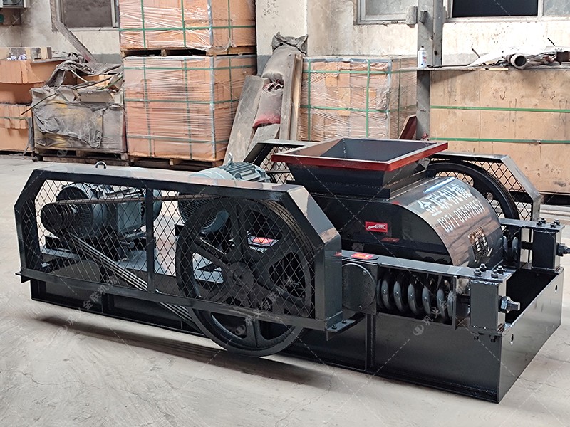 雙齒輥破碎機(jī)，如何解決大塊物料破碎的困擾？