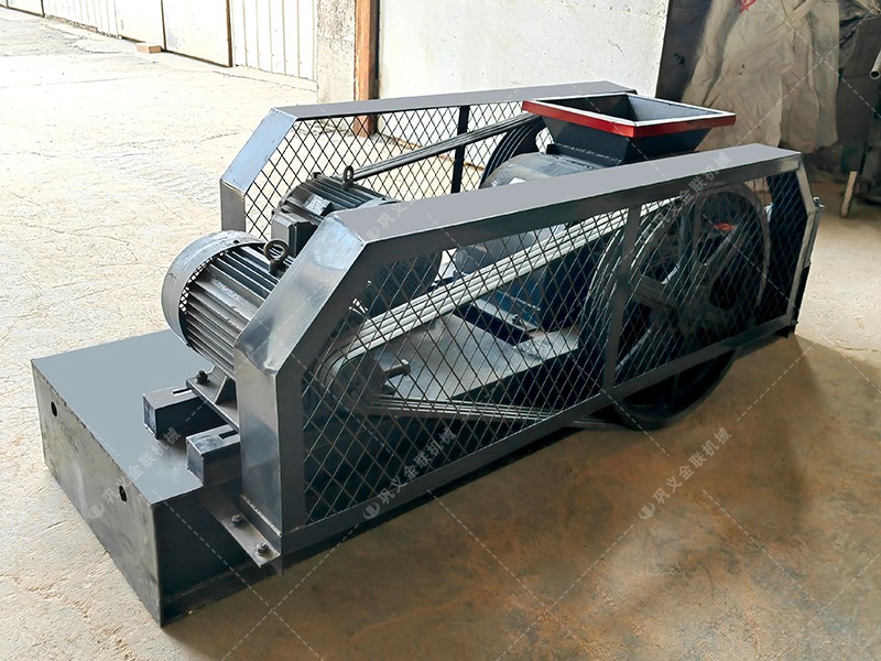 雙齒輥破碎機(jī)，如何解決大塊物料破碎的困擾？