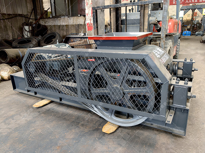 大塊煤矸石直接喂料會損壞設備？狼牙齒輥為何敢承諾'來者不拒'？