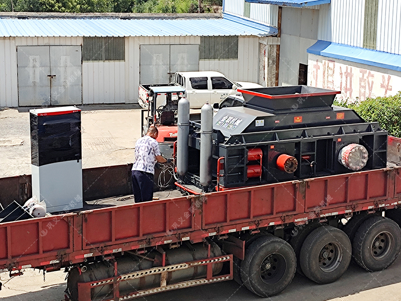 2025 年制砂設(shè)備新趨勢：全自動(dòng)液壓對輥制砂機(jī)為何成行業(yè)優(yōu)選？