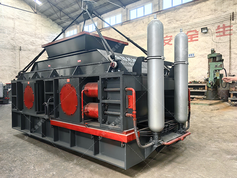 2025 年制砂設(shè)備新趨勢：全自動(dòng)液壓對輥制砂機(jī)為何成行業(yè)優(yōu)選？