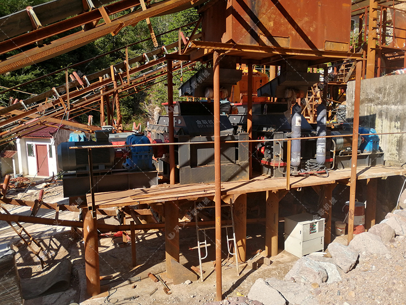 2025 年制砂設(shè)備新趨勢：全自動(dòng)液壓對輥制砂機(jī)為何成行業(yè)優(yōu)選？